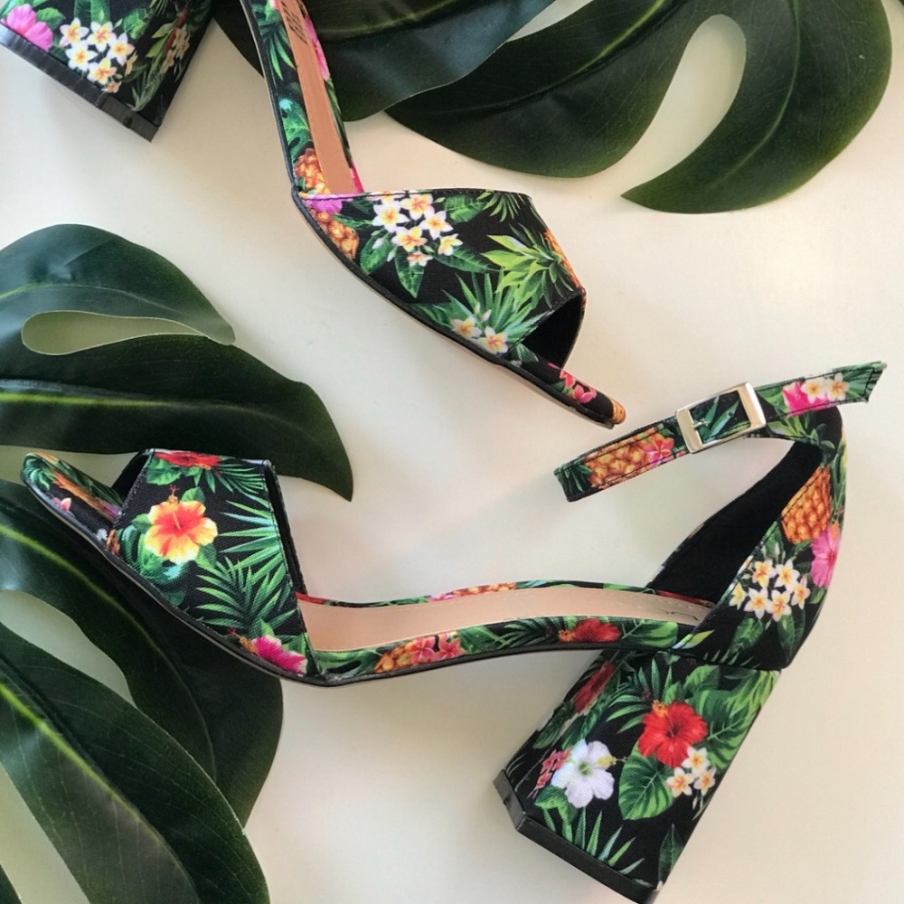 Tropical pineapple Print Heel Sandal